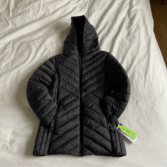 NWT Packable Jacket - Picture 7 of 7